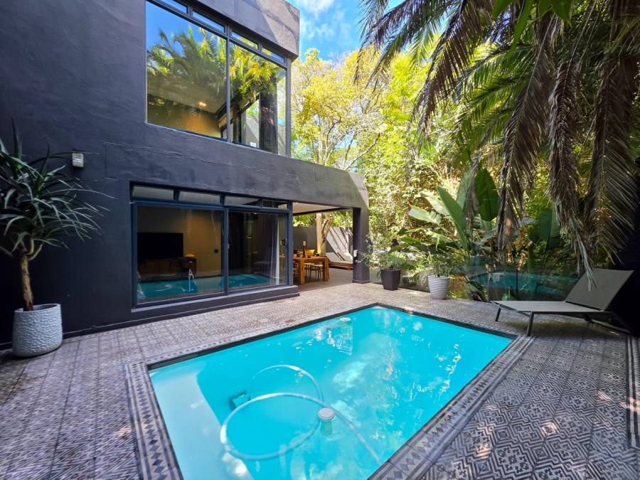 To Let 4 Bedroom Property for Rent in Higgovale Western Cape